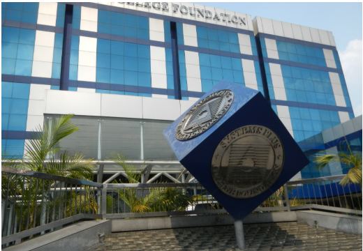 SPCF 대학교 본관 건물